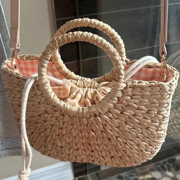 LC Lauren Conrad Tan Woven Tote Bag - Picture 4 of 4